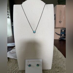 Kendra Scott Teo Pendant Necklace Dichroic Glass with Matching Studs